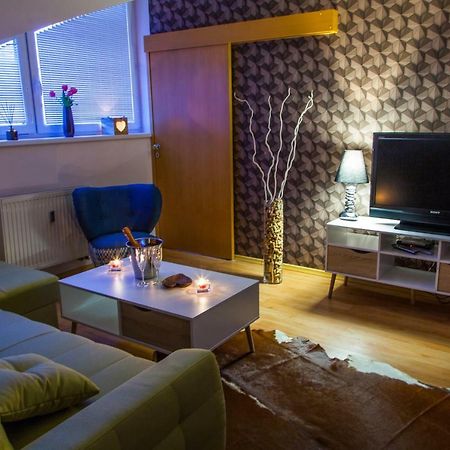 Apartman Slavkov - Velky Slavkov Apartment ภายนอก รูปภาพ