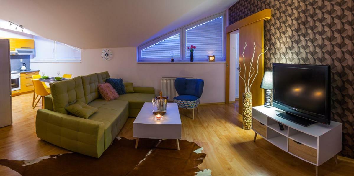 Apartman Slavkov - Velky Slavkov Apartment ภายนอก รูปภาพ