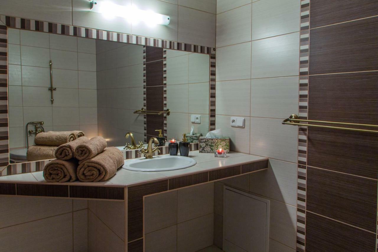 Apartman Slavkov - Velky Slavkov Apartment ภายนอก รูปภาพ